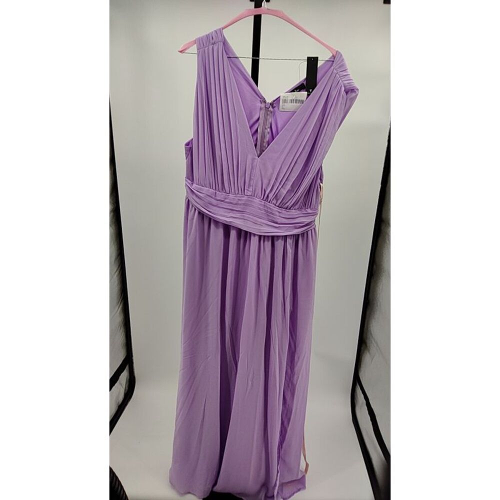 Lulu's Lavender Pleated V-Neck Maxi Dress
